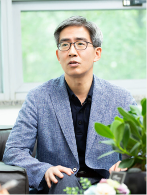 professorHong